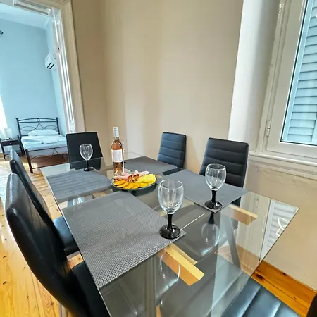 Gegekos Apartment